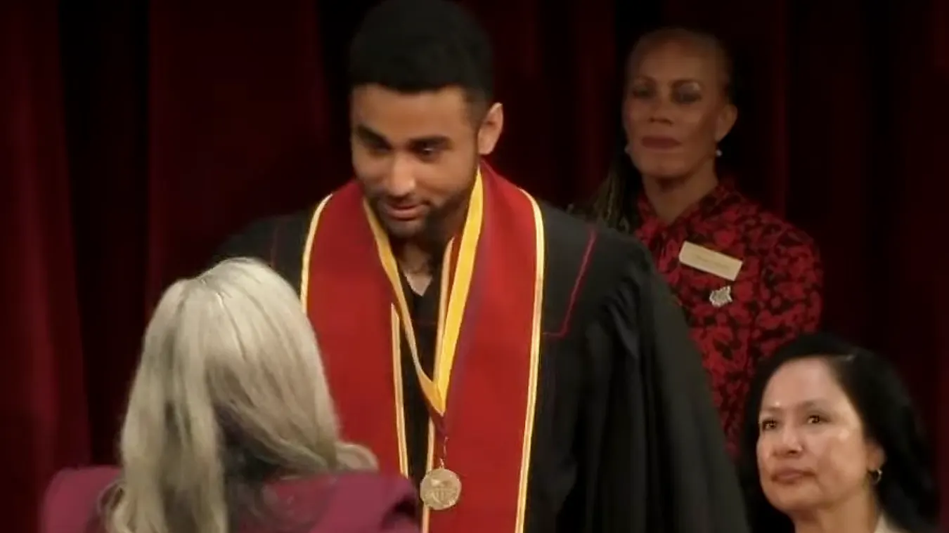 Talha Rafique receiving the Order of the Laurel and the Palm
